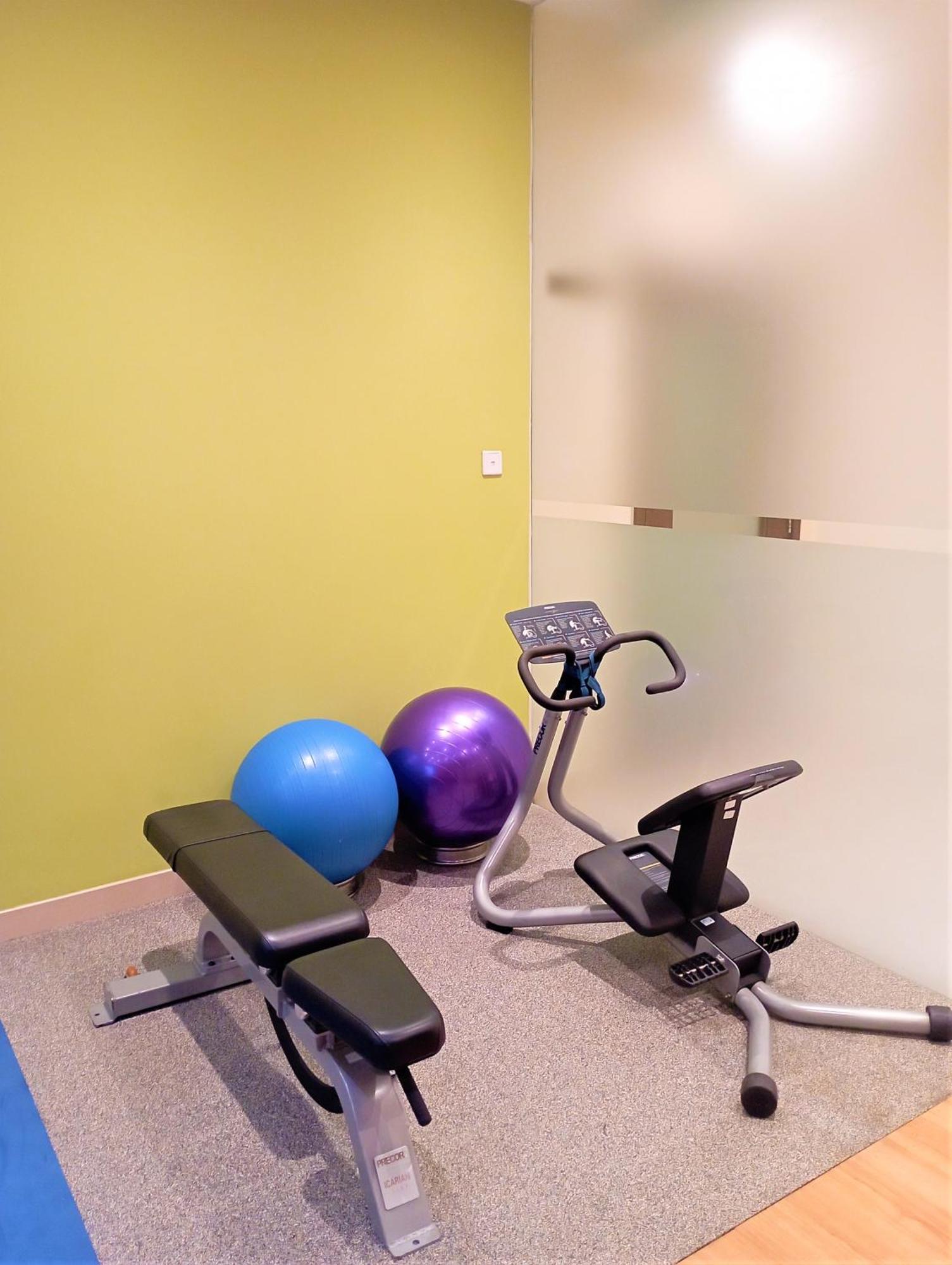 Hilton Garden Inn Ханой Экстерьер фото