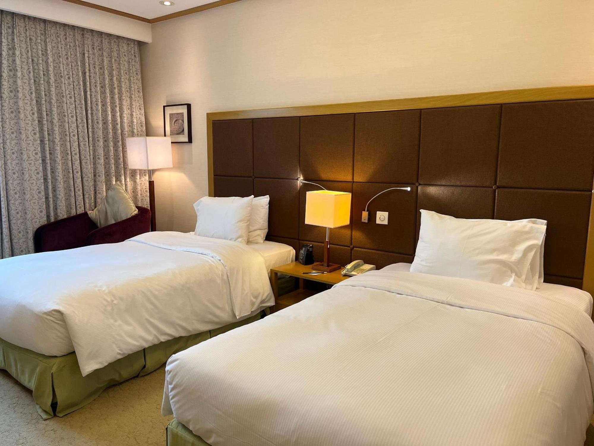 Hilton Garden Inn Ханой Экстерьер фото