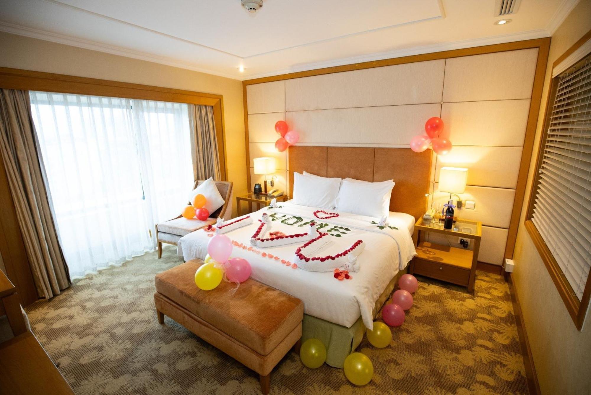 Hilton Garden Inn Ханой Экстерьер фото